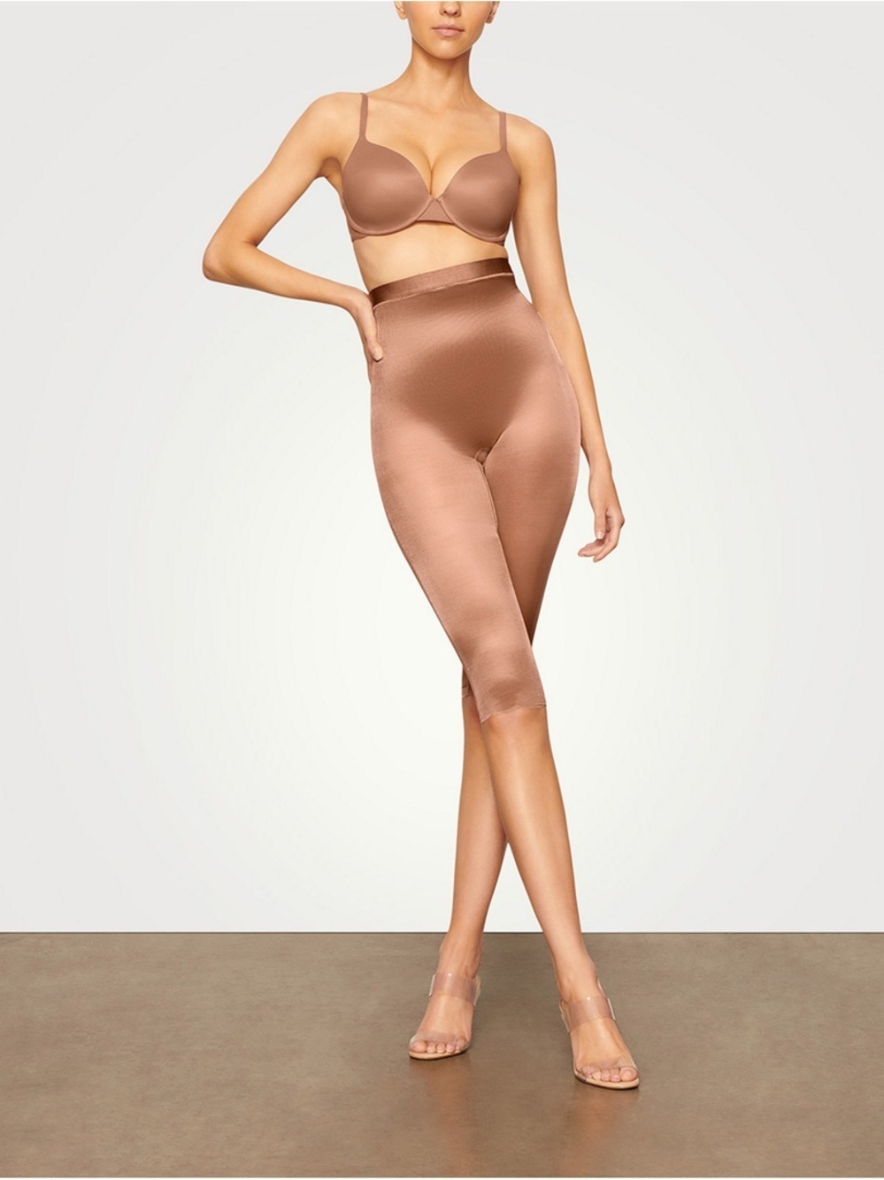 NEW SKIMS Barely There Shapewear Cropped Leggings Size XXS